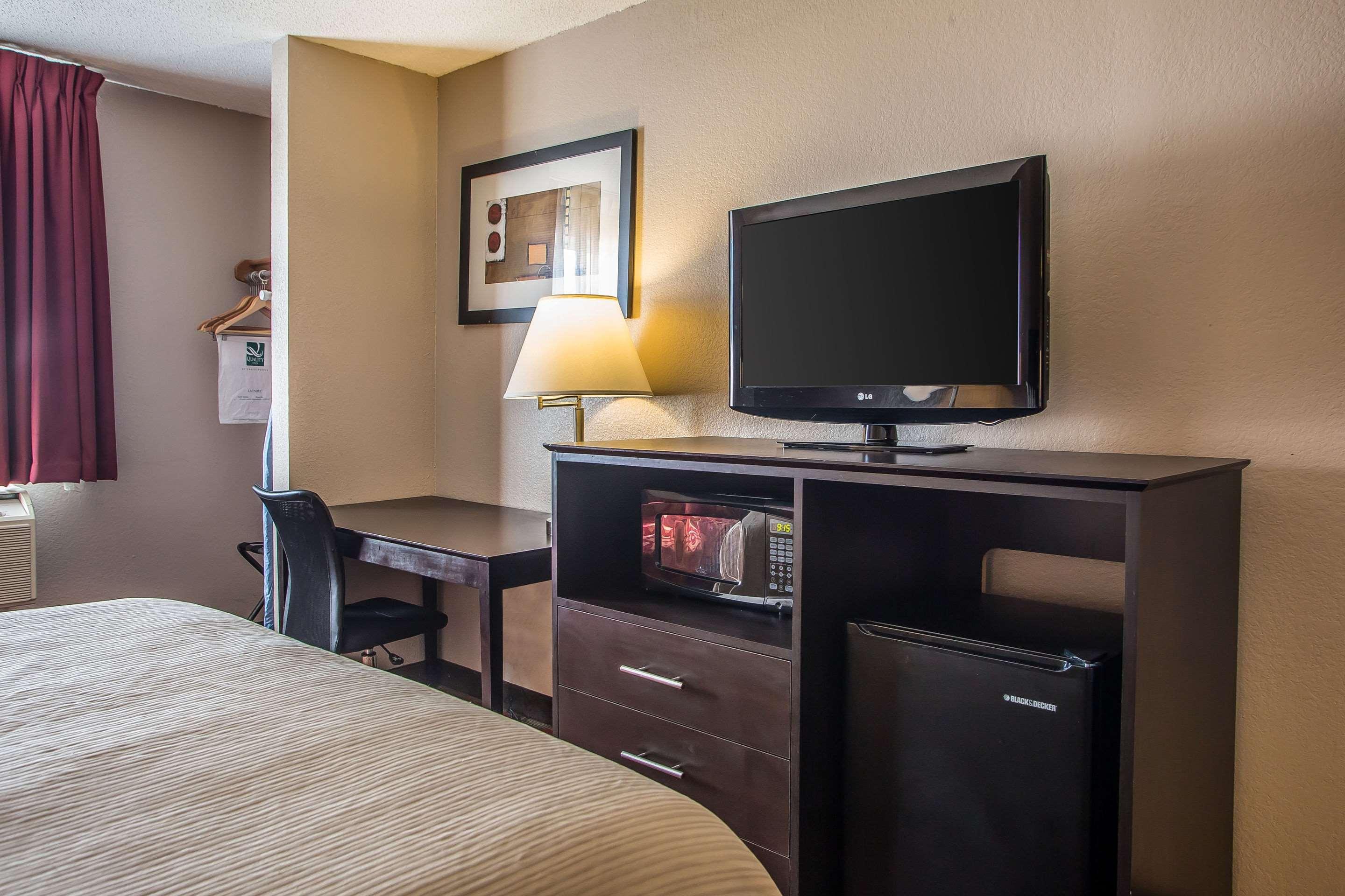 Quality Inn & Suites West Bend Luaran gambar