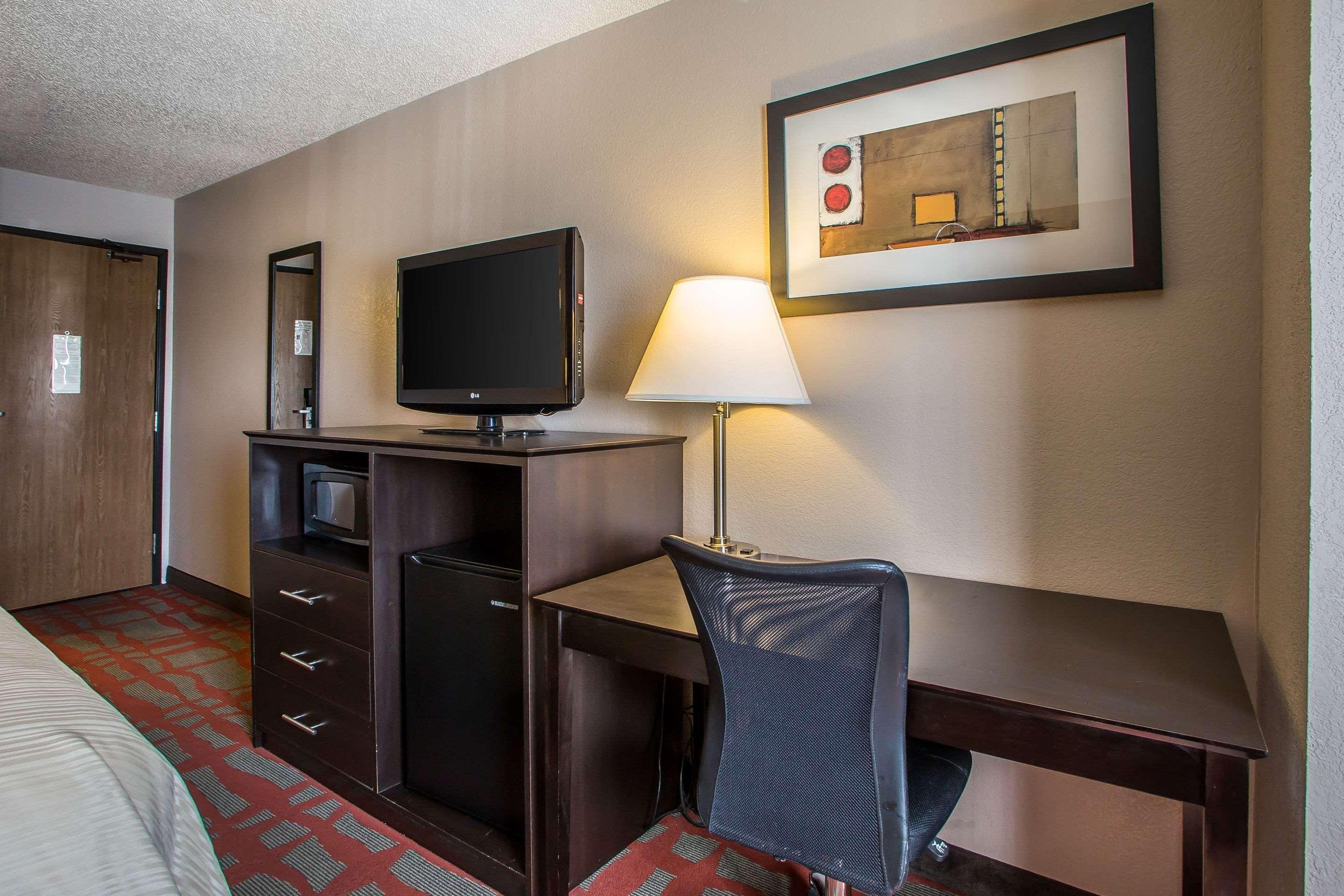 Quality Inn & Suites West Bend Luaran gambar
