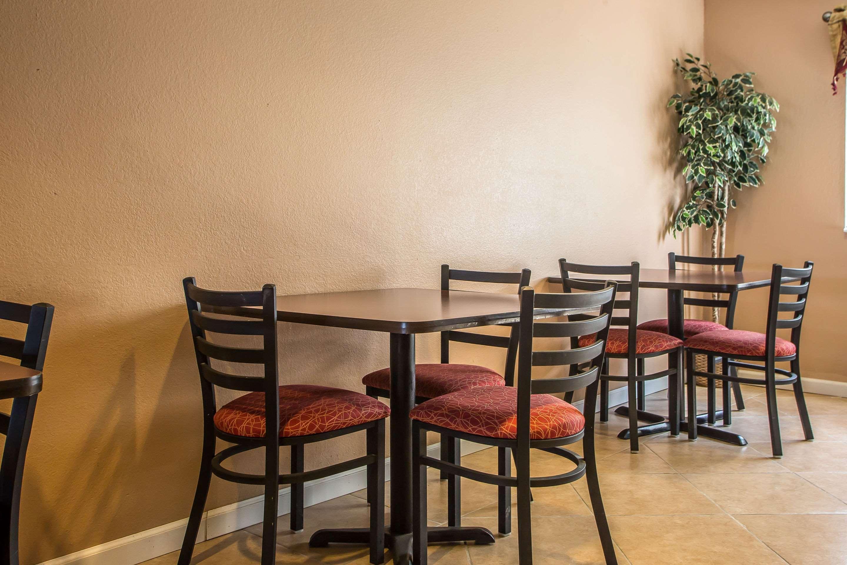 Quality Inn & Suites West Bend Luaran gambar