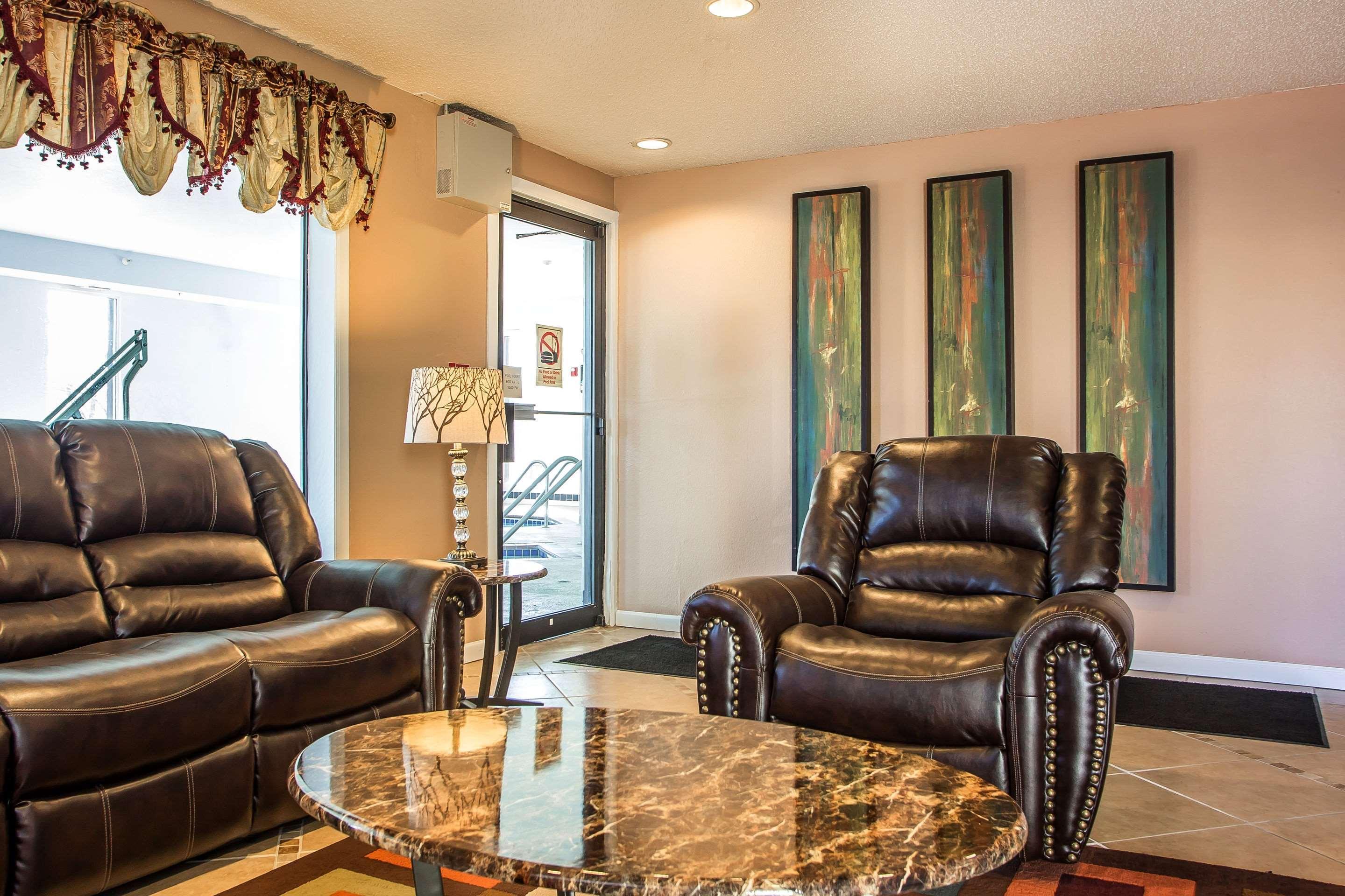 Quality Inn & Suites West Bend Luaran gambar